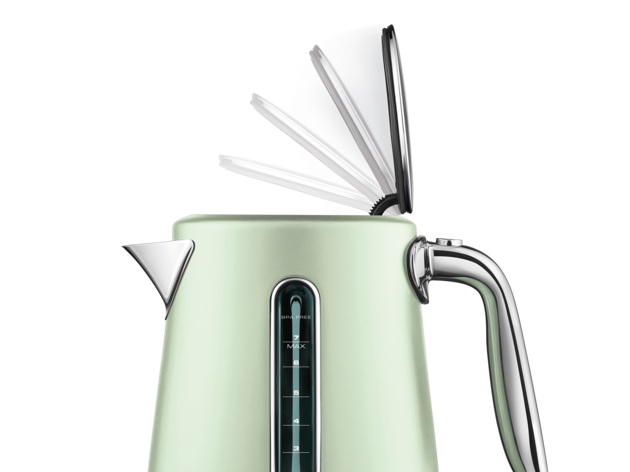 Soft Opening™ lid and luxe design